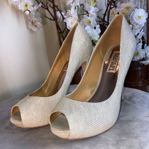 Badgley Mischka Drama Metallic Gold Heels Pumps